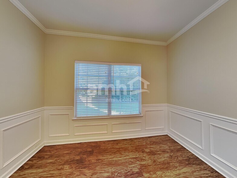 Building Photo - 2934 Gayle Manor Ln