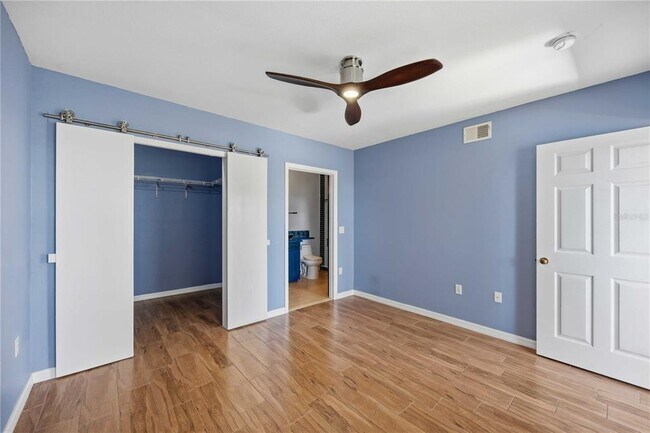 Building Photo - 2950 Viscaya Pl