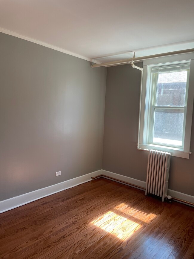 Bedroom #1 - 1314 Dewey Ave