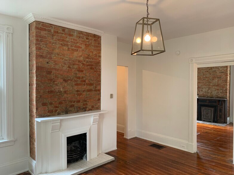 Building Photo - 3042 Gilbert Ave