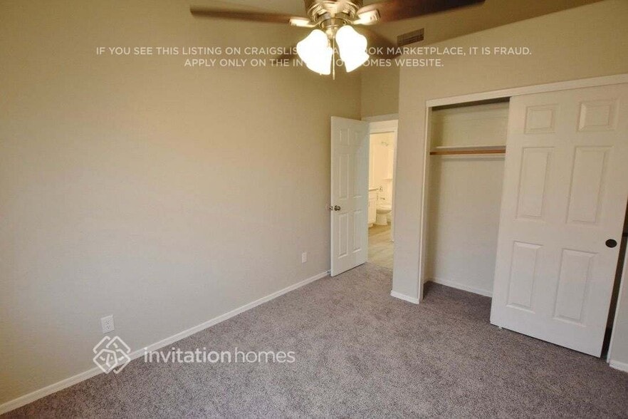 Building Photo - 6928 E Madero Ave