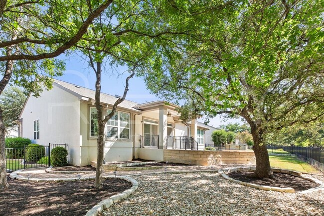Building Photo - 808 Armstrong Dr