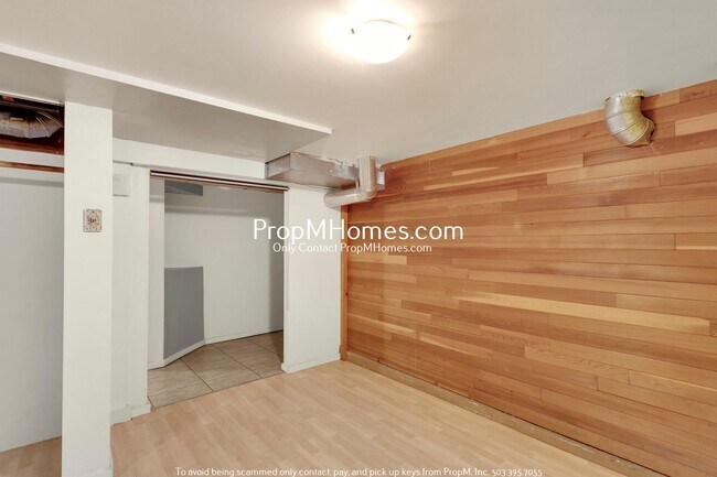 Building Photo - 776 C Ave