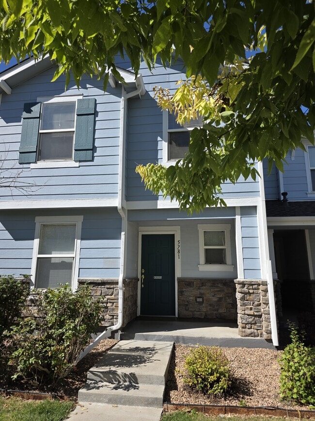 Primary Photo - 5781 Ceylon St