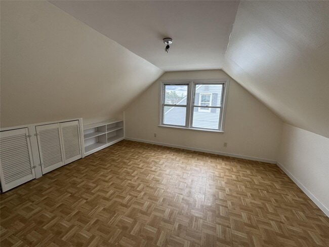 Building Photo - 246 S Pershing Ave