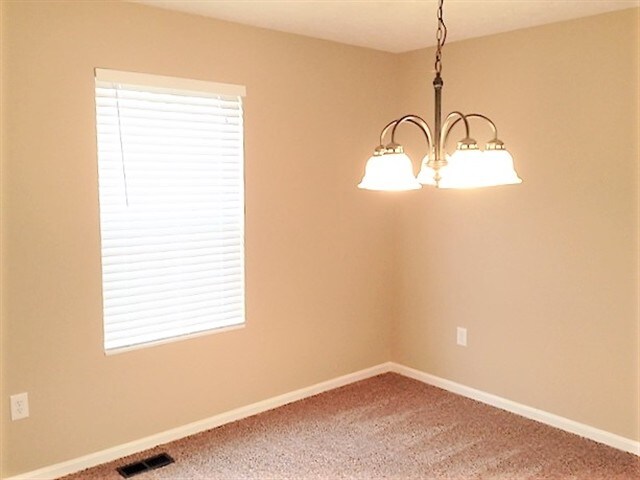 Building Photo - 2135 Canyon Ct