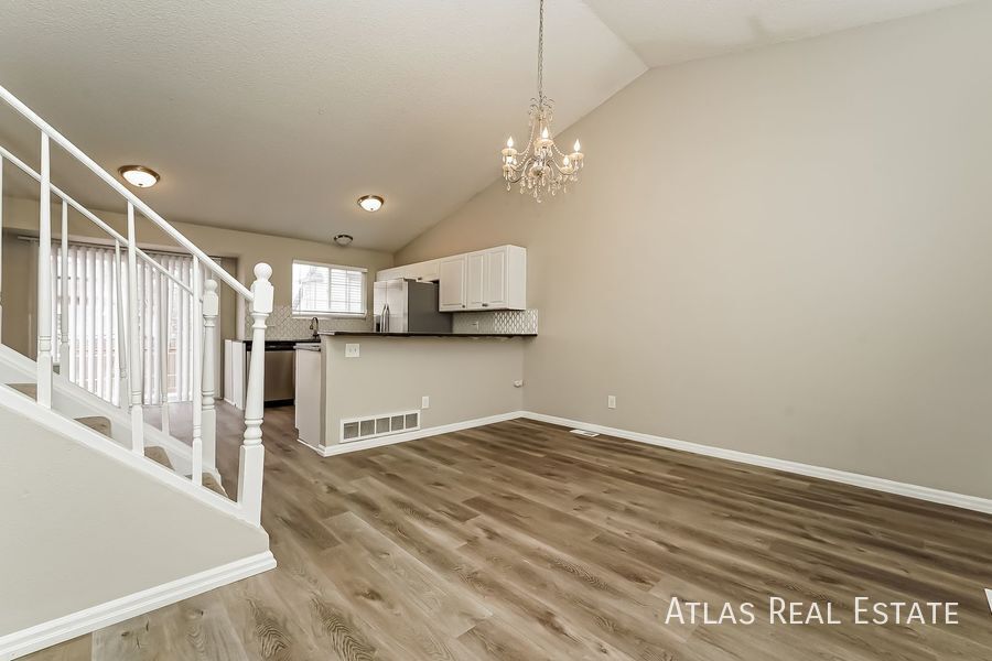 Building Photo - 4324 N Liverpool St