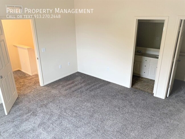 Building Photo - 21652 W 126th Terrace