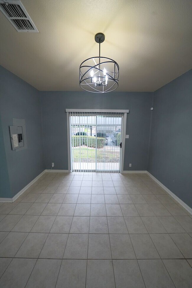 Building Photo - 68 Chapel Hill Cir