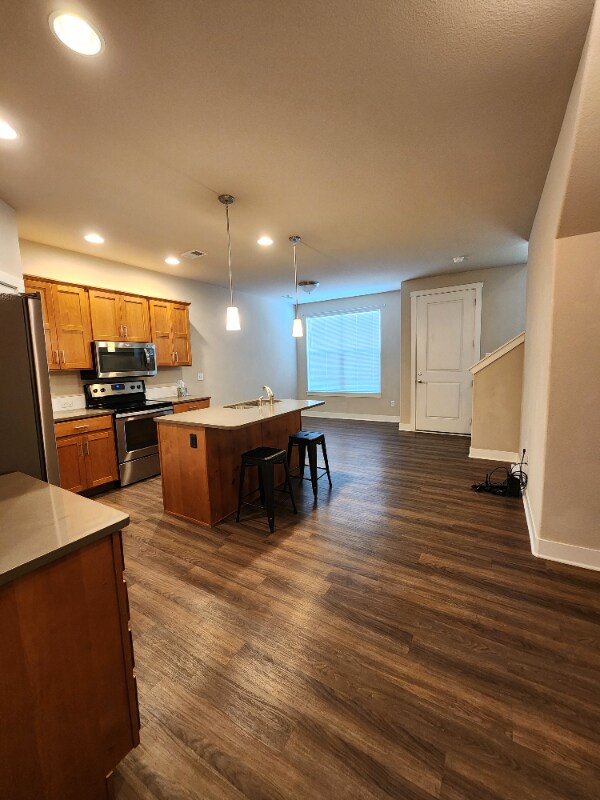 Building Photo - 3335 Apple Blossom Ln