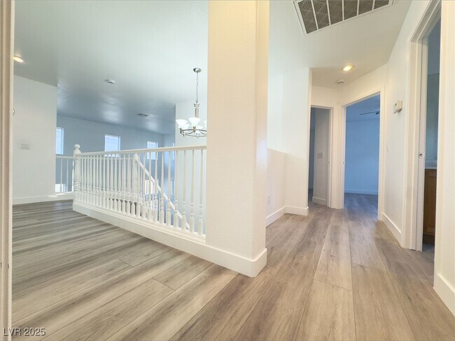 Building Photo - 8809 Timber Mesa St