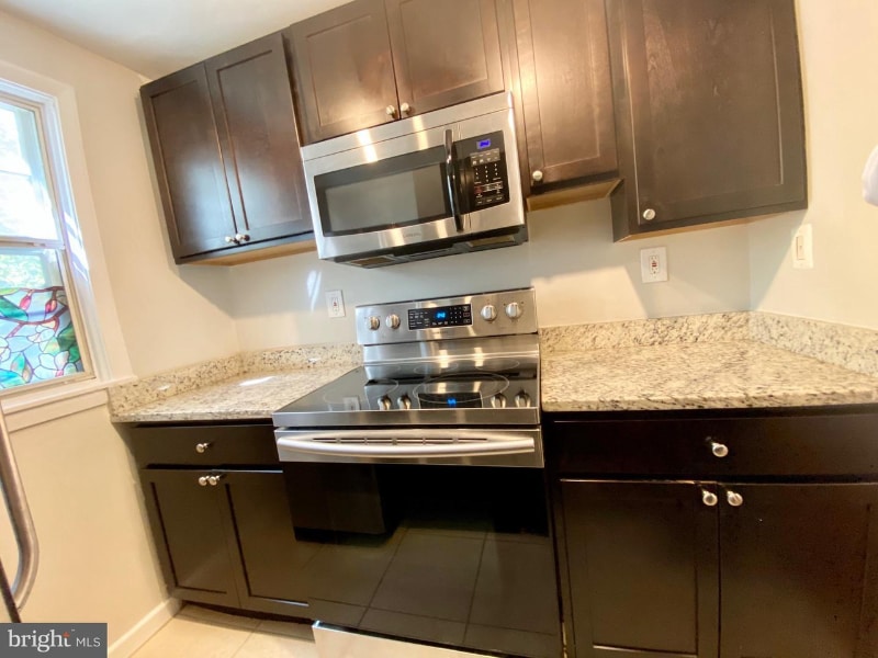 Building Photo - 824 S Arlington Mill Dr