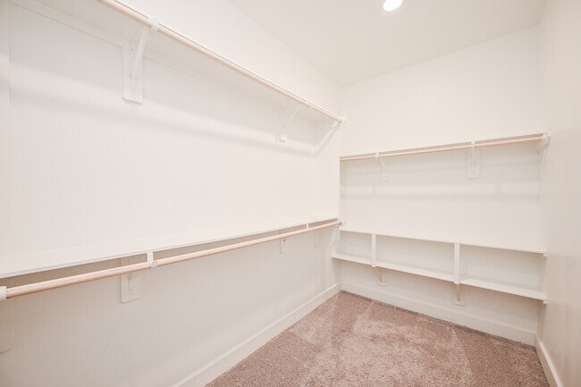 Building Photo - 21827 Erskine Peaks Pl