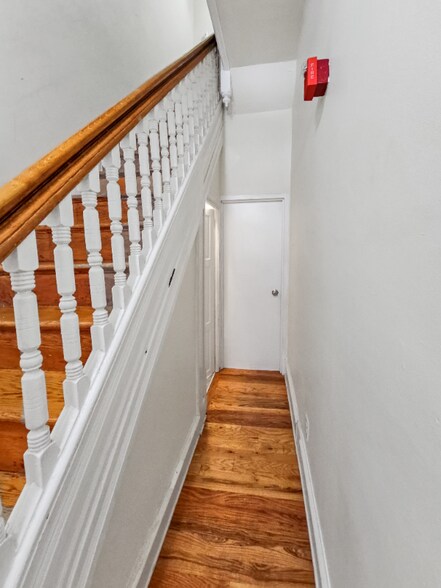 Building Photo - 637 N 32nd St