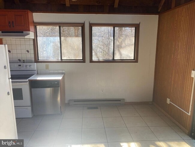 Building Photo - 66 Tipperary Trail