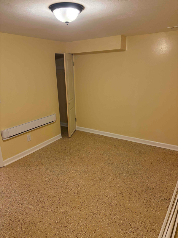 Building Photo - 1208 Daniels Ave