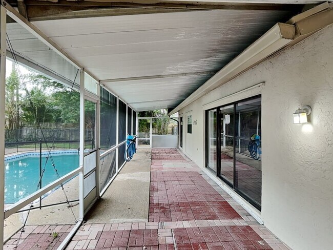 Building Photo - 37 W Rubber Tree Dr
