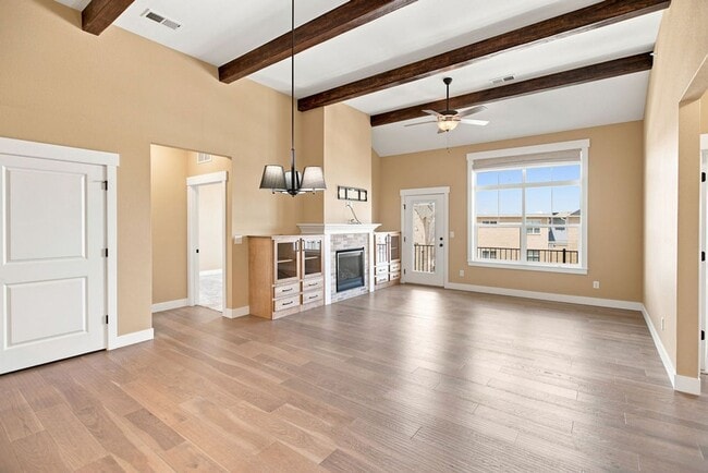 Building Photo - 4622 Hahns Peak Dr