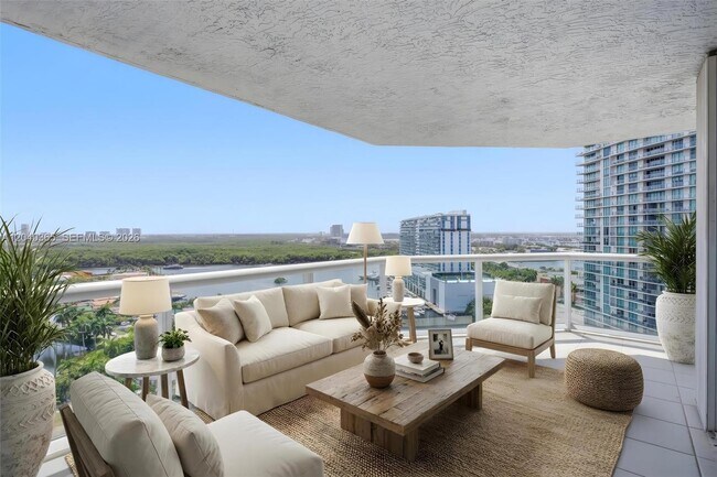 Building Photo - 16500 Collins Ave