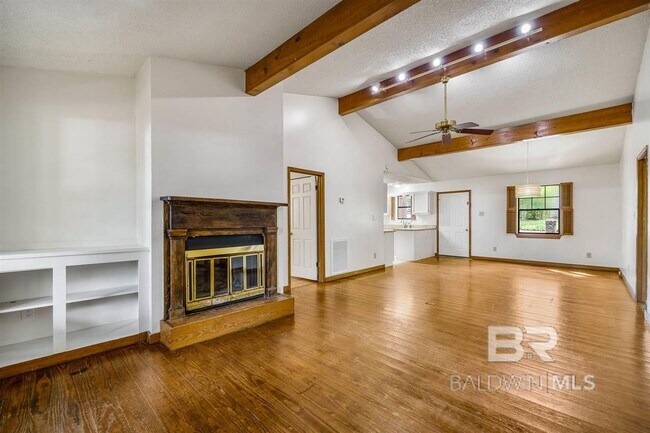 Building Photo - 500 Pomelo St