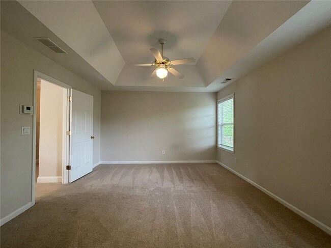 Building Photo - 1624 Hampton Hollow Trail