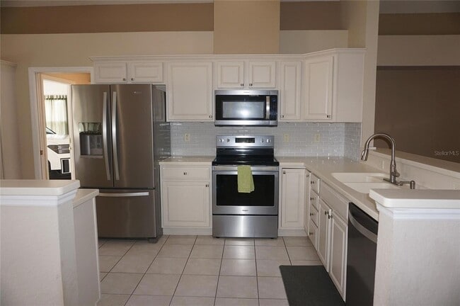 Building Photo - 11091 SW 73rd Ct