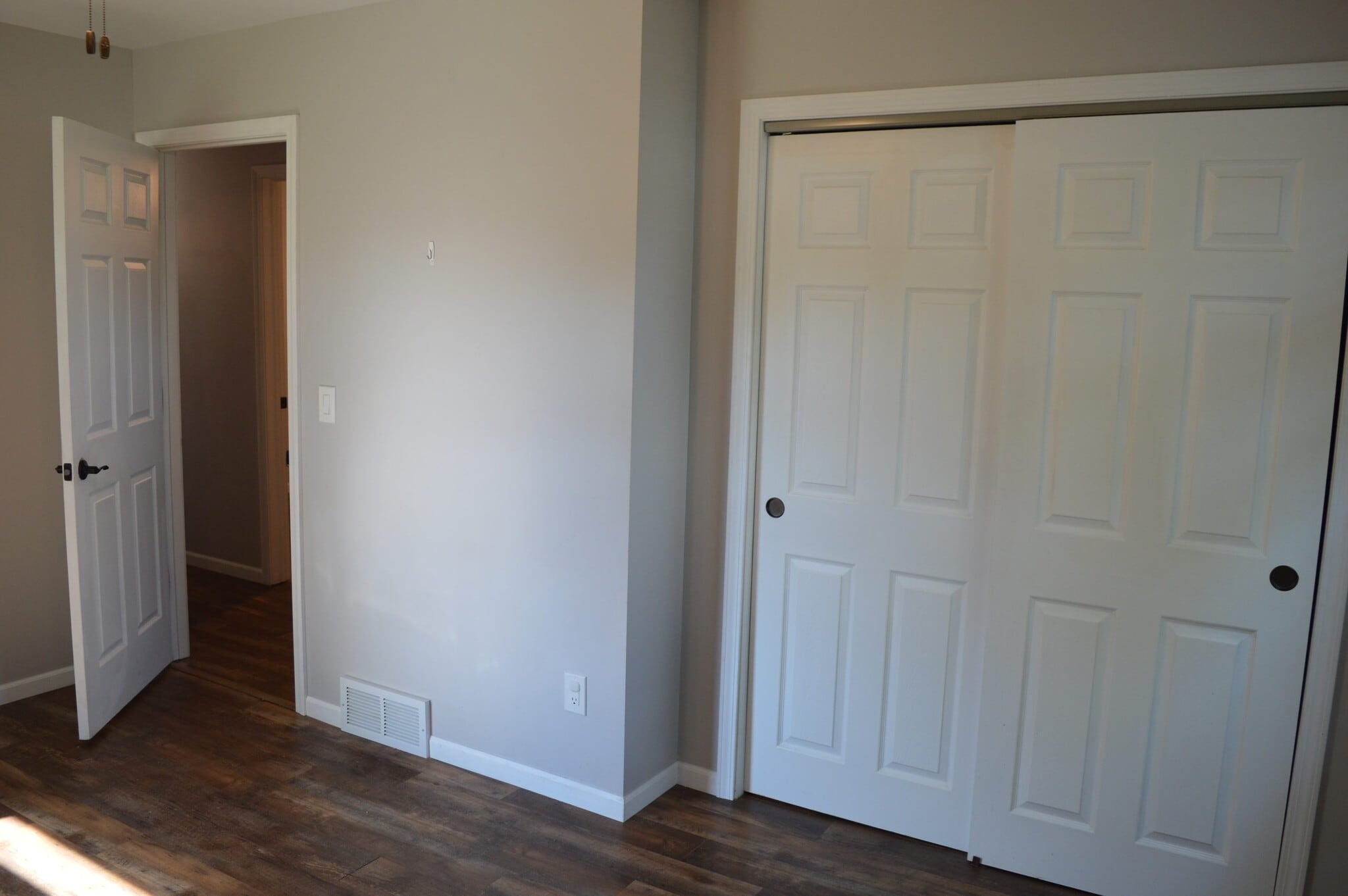 Building Photo - 2543 Chesapeake Dr