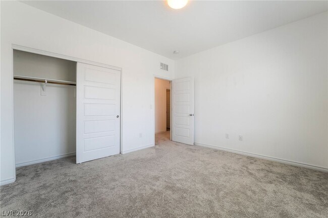 Building Photo - 3952 Henny Ave