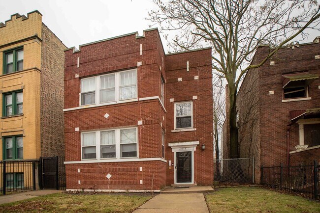 Primary Photo - 10918 S Vernon Ave