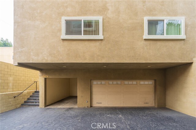 Building Photo - 11963 Manor Dr