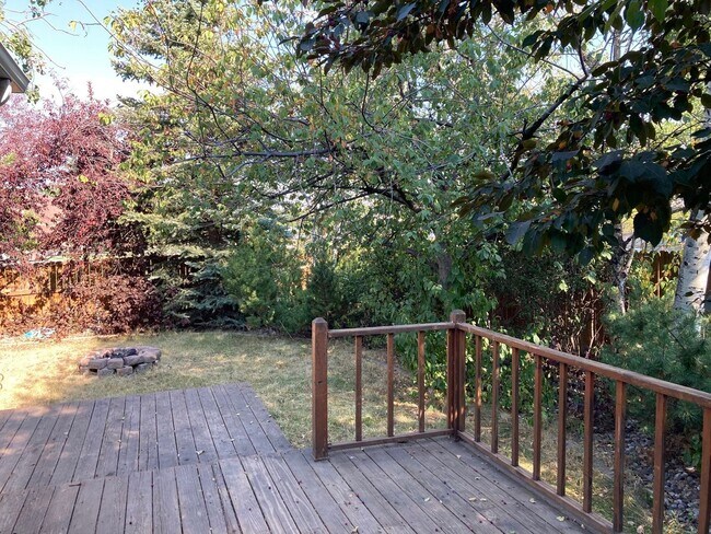 Building Photo - Beautiful Home In Bozeman!