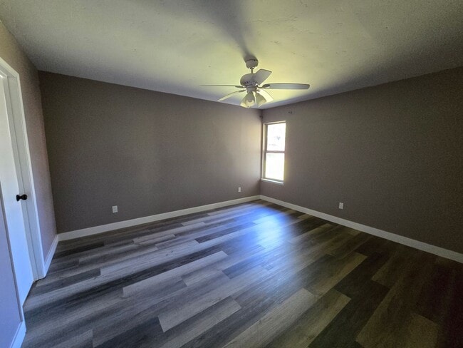 Building Photo - Freshly updated 3-bedroom, 2-bath home