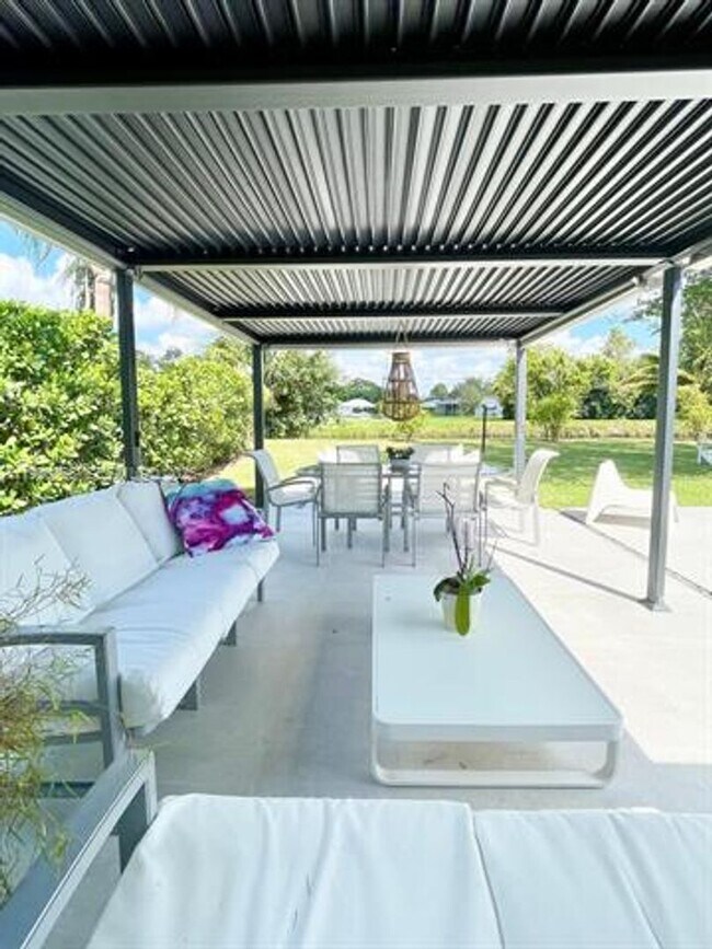 Building Photo - 9121 SW 85th St