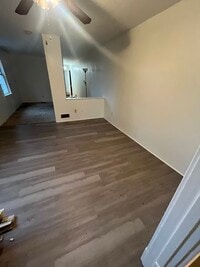 Building Photo - 421 E 7th Ave