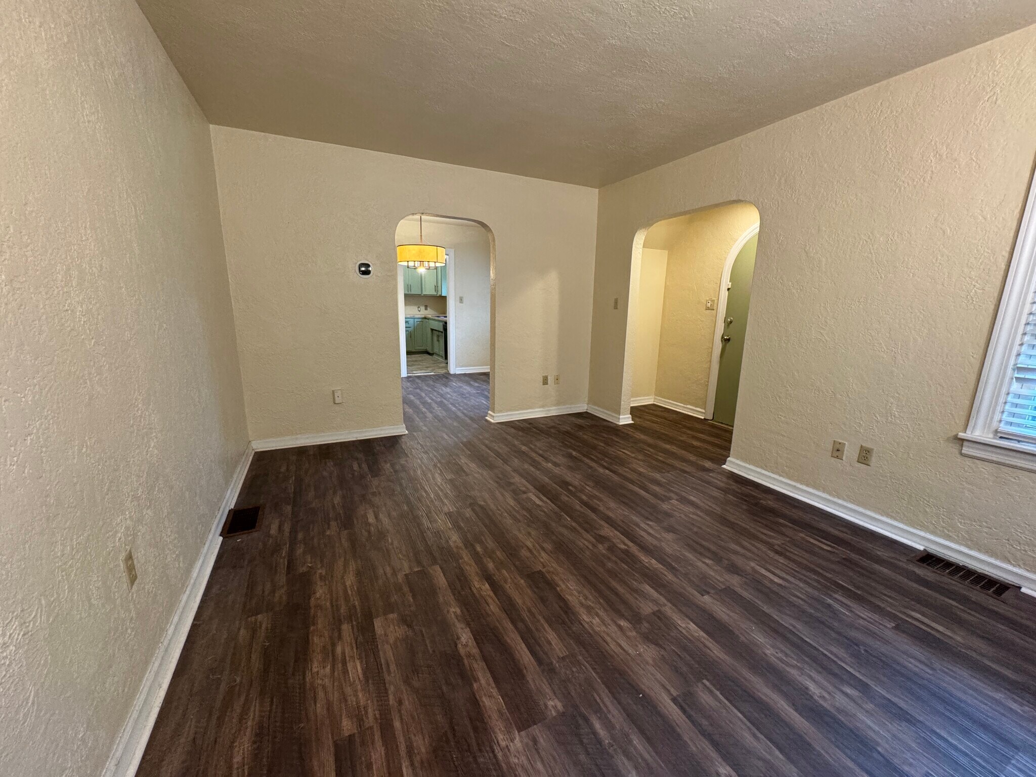 Living Room 3 - 1048 Wilmington Ave