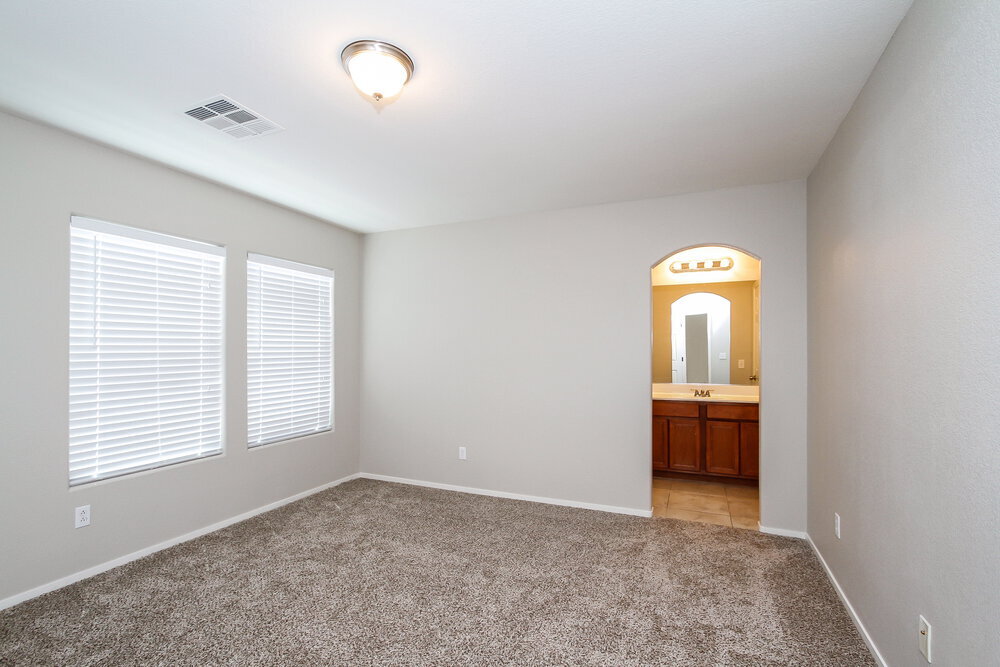 Building Photo - 132 Rolling Cove Ave