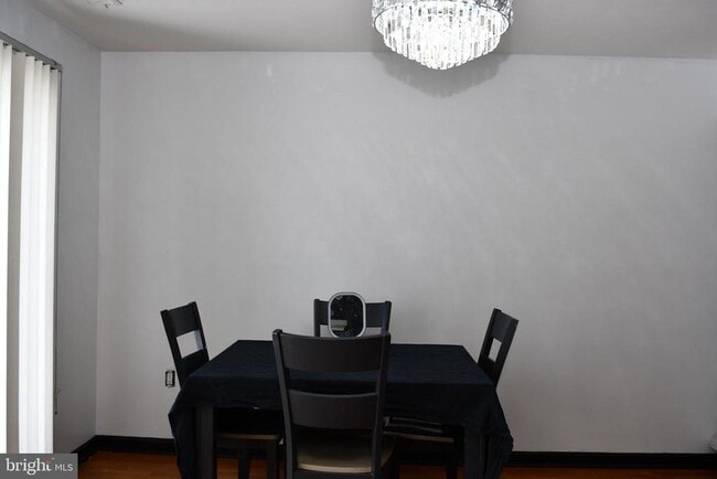 Building Photo - 46 Hillside Ct