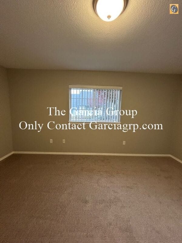 Building Photo - 13631 SE Oatfield Rd