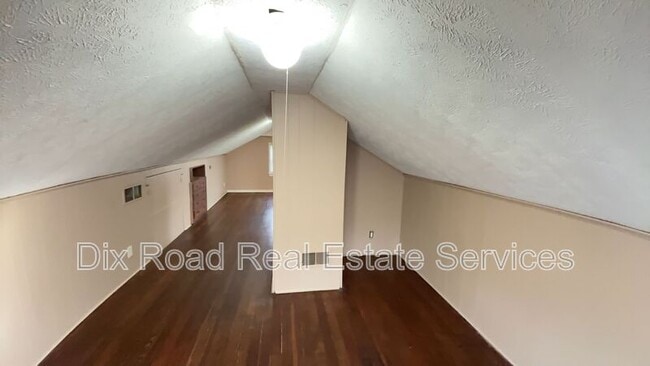 Building Photo - 1891 Stahlheber Rd