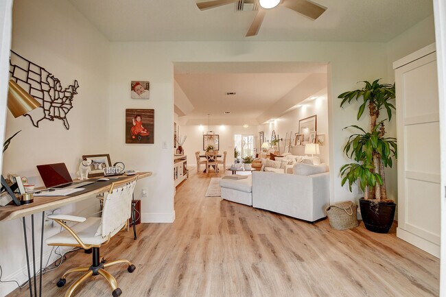 Building Photo - 9892 Summerbrook Terrace