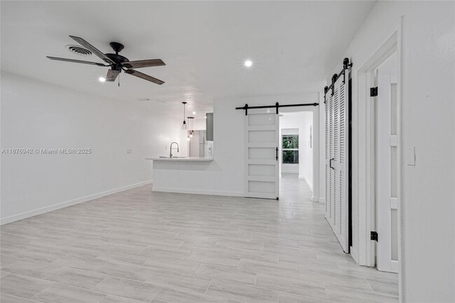 Building Photo - 7516 NW 44th Ct