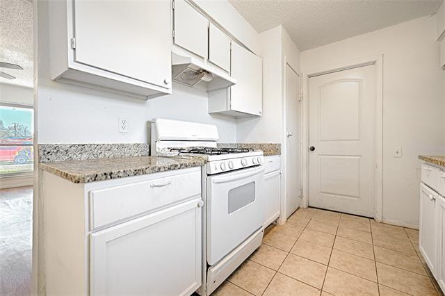 Building Photo - 523 Parker Cir