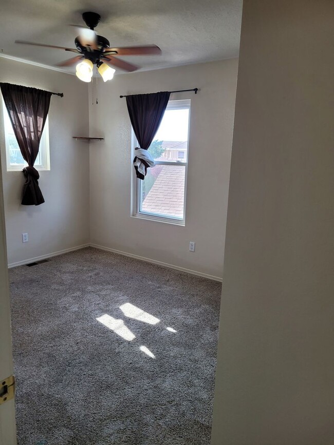 Building Photo - Charming 4-Bedroom Home in a Prime Location!