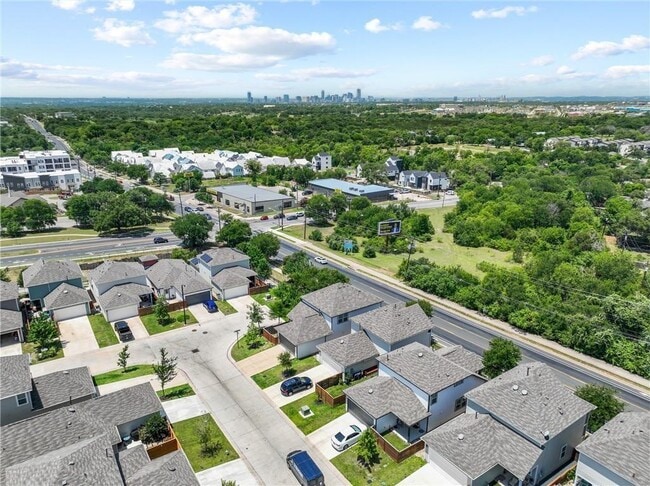 Building Photo - 5308 Golden Canary Ln