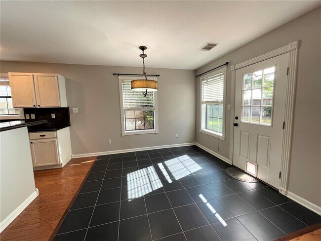 Building Photo - 16002 Speyburn Ct
