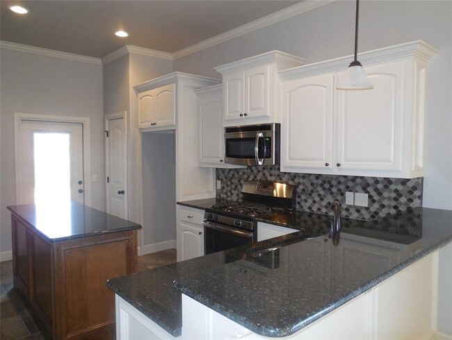 Building Photo - 3416 Enclave Ln