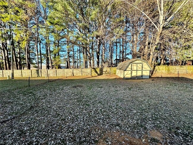 Building Photo - 1242 SW Elm Tree Rd