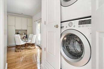 Building Photo - 1281 Walnut St