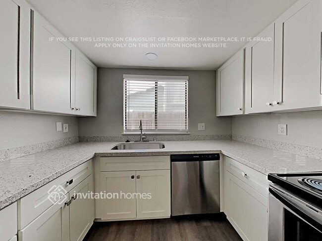 Building Photo - 411 Union Ct