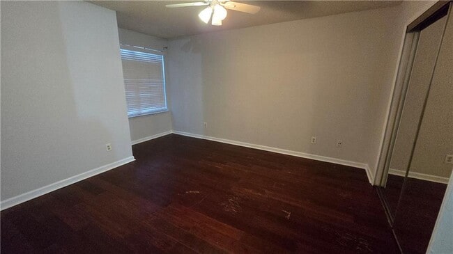 Building Photo - 1308 Red Deer Way